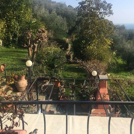 Tavernetta A 10 Minuti Dal Mare Villa Diano San Pietro Exterior photo