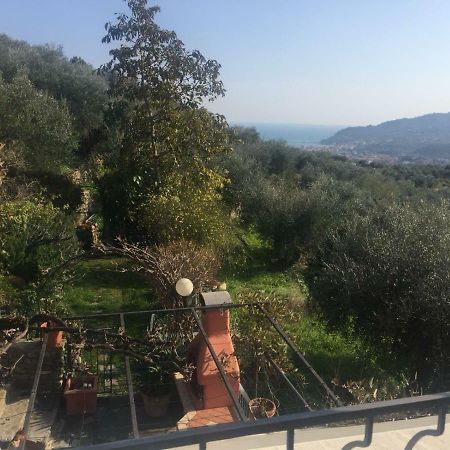 Tavernetta A 10 Minuti Dal Mare Villa Diano San Pietro Exterior photo