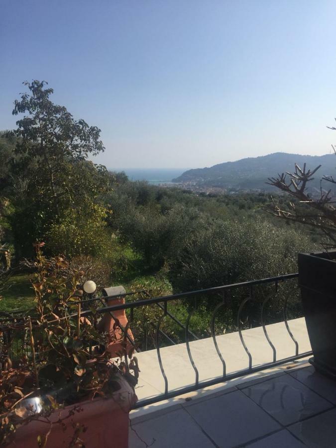 Tavernetta A 10 Minuti Dal Mare Villa Diano San Pietro Exterior photo